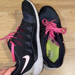 Nike free sneakers